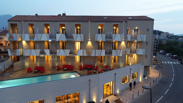 le Méditerranée, hôtel 3 étoiles à Calvi
