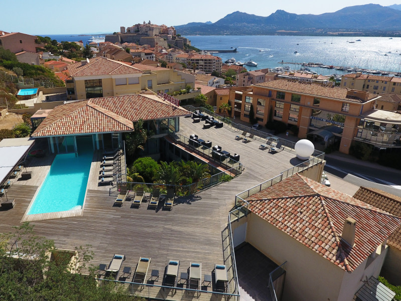 hôtel 3 étoiles à Calvi en Corse