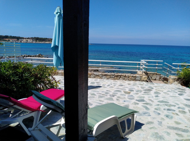 Mison vue mer depuis terrasse